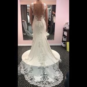 Maggie Sottero Wedding Dress